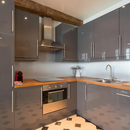 Charming In Le Marais * باريس